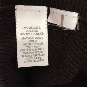 LOFT Sweaters - Loft Light Sweater LOFT Sweaters - Loft Light Sweater